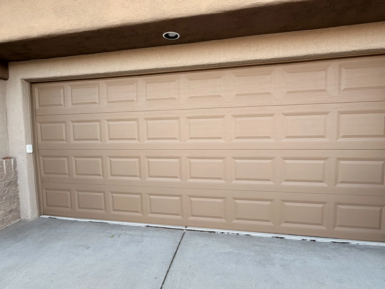 Garage Door Hinge Types and Replacement Guide | AZ...